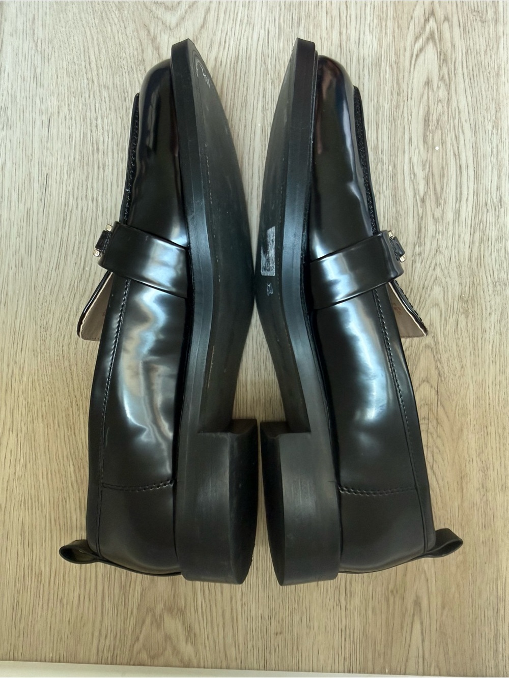 Sam Edelman Christy Loafers Black Patent Leather Mixed Metal Bit Chain Size 10.5 - Picture 4 of 7